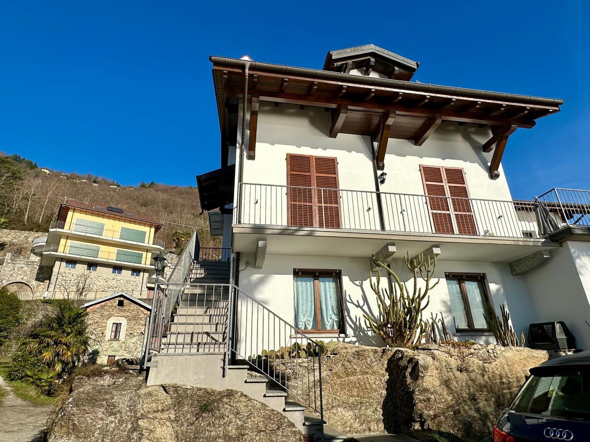 Casa Vista Castelli Apartment Cannobio Luaran gambar